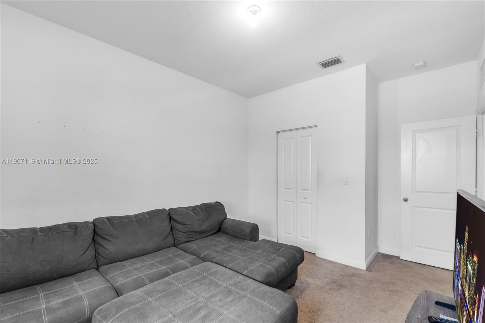 KINGMAN COMMONS - Residential