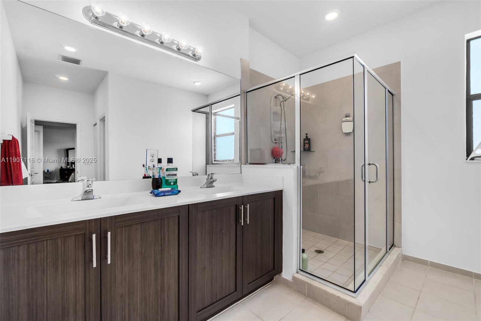 KINGMAN COMMONS - Residential