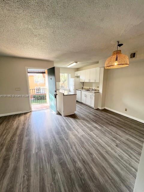 LAKES OF JACARANDA CONDO - Residential Lease