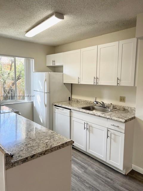 LAKES OF JACARANDA CONDO - Residential Lease