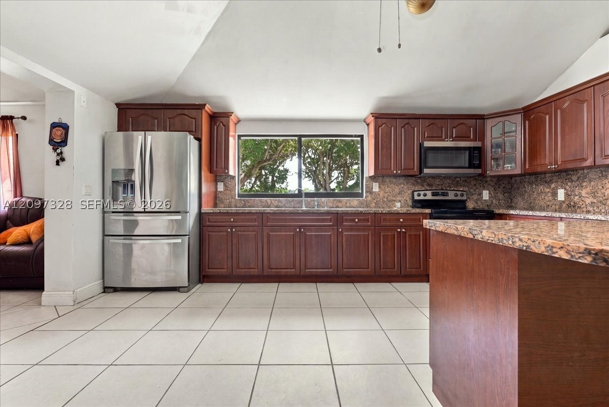 View photos, virtual tours, details... 18490 SW 216th St