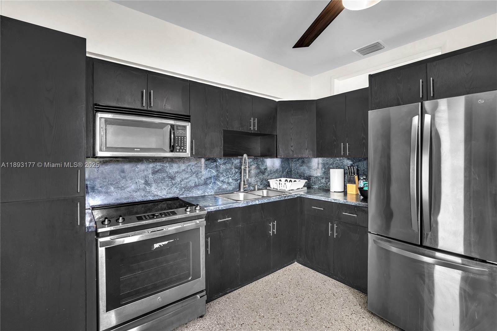 FULFORD BY THE SEA SEC J - Residential Lease