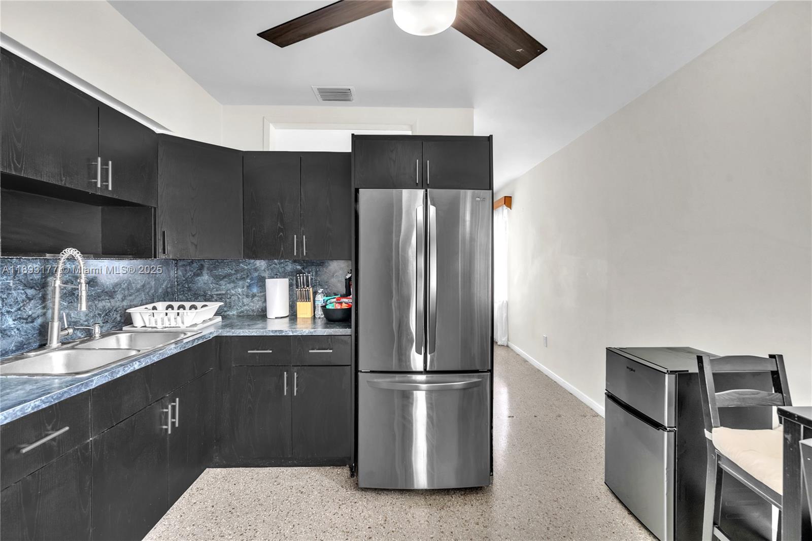 FULFORD BY THE SEA SEC J - Residential Lease
