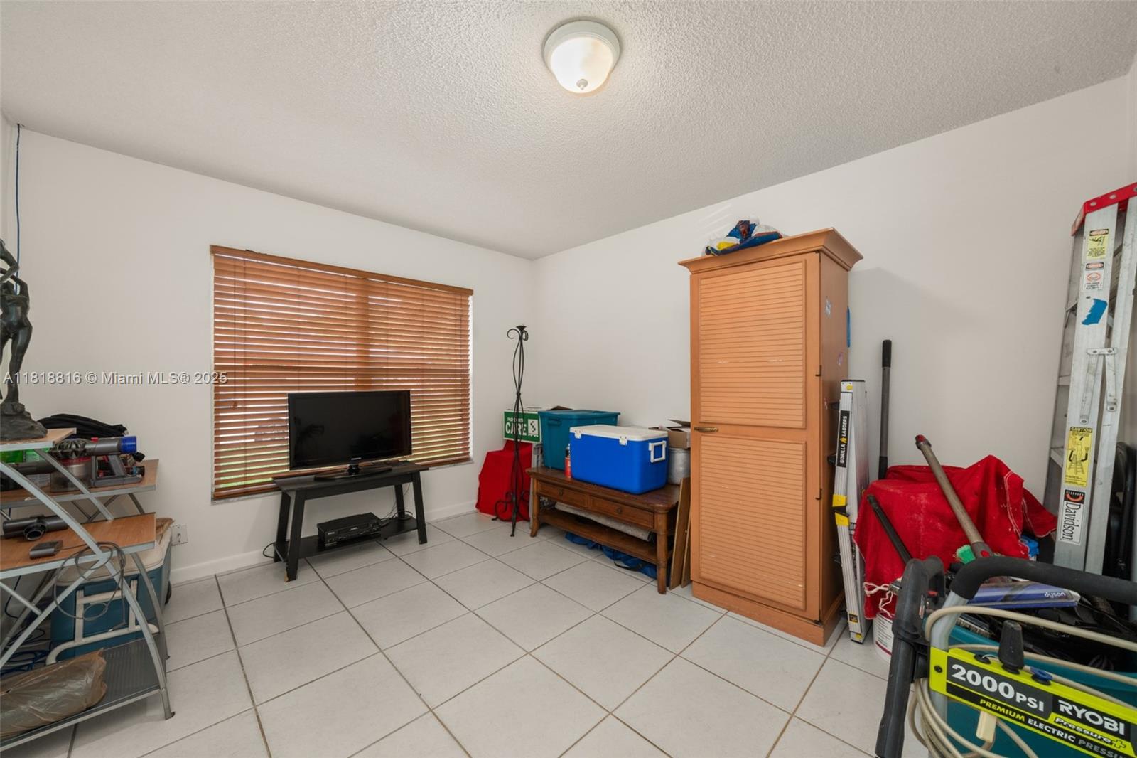 SPRING LAKE VILLAGE I - Residential
