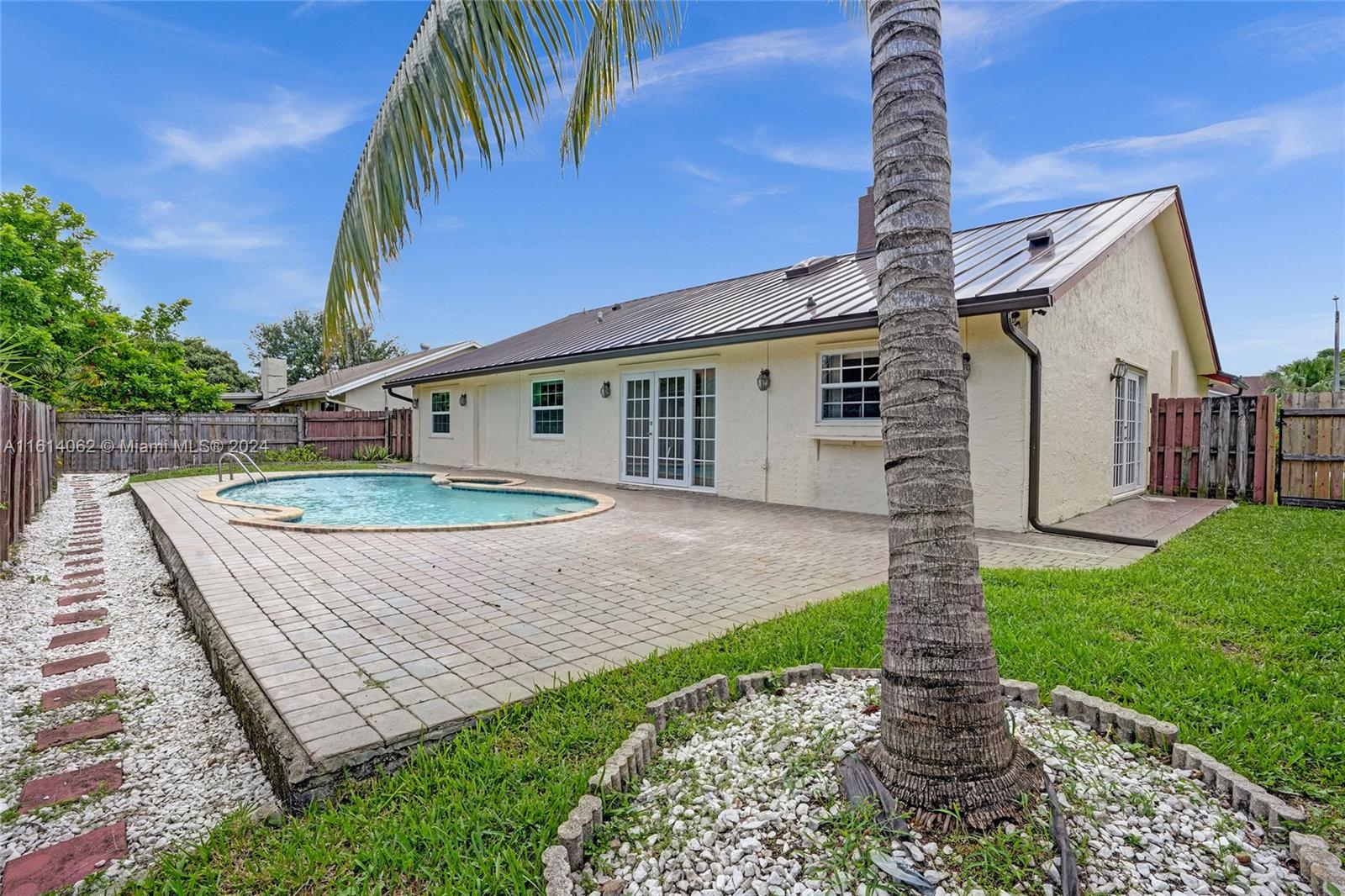 CITY OF LAUDERHILL SEC TH - Residential