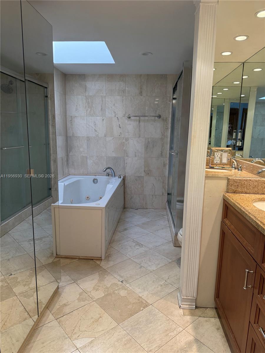 PELICAN LANDING CONDO - Residential Lease