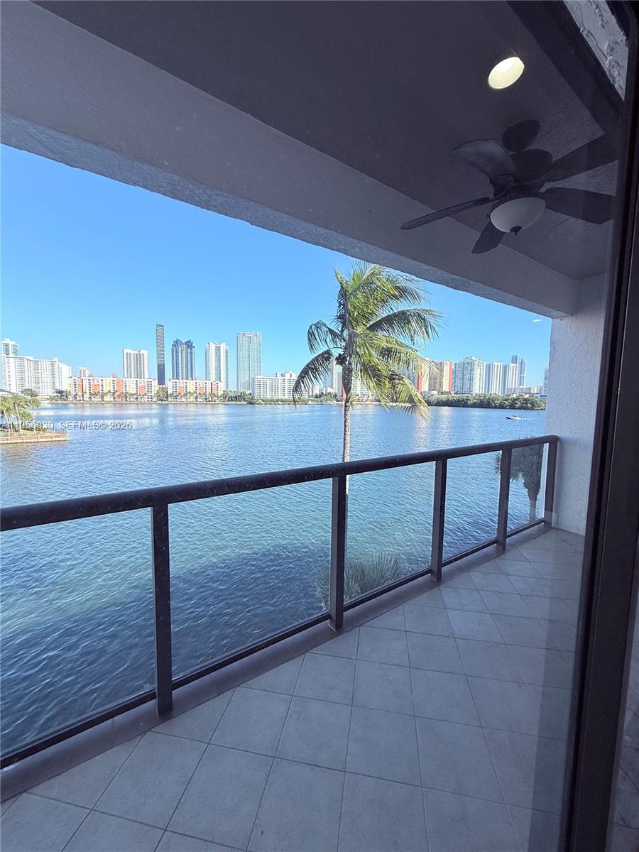 PELICAN LANDING CONDO - Residential Lease