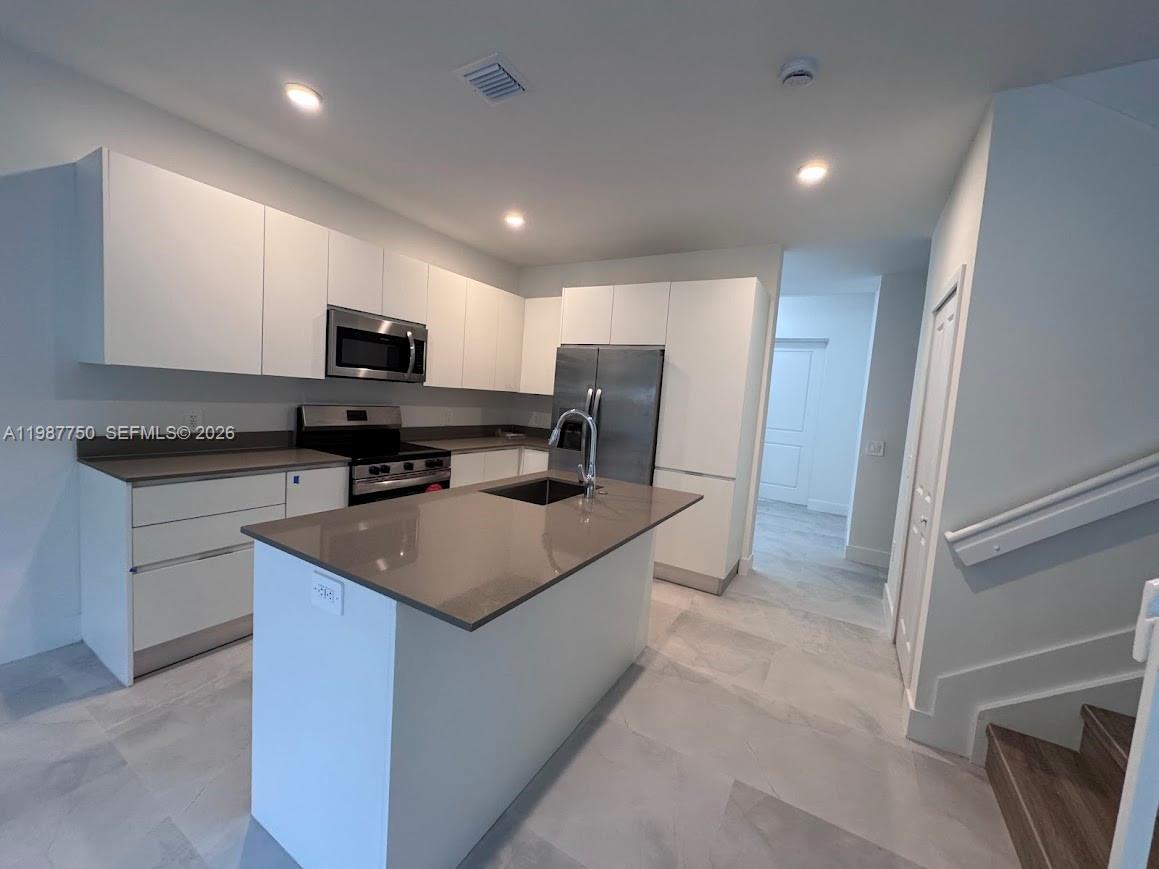 Century Square Park - Residential Lease