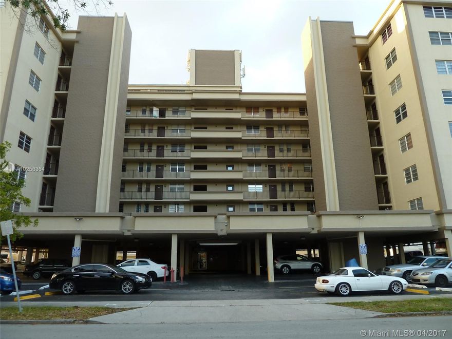 Spacious 1/1.5 condo features upgraded floors, newer kitchen countertops and bathroom vanity tops, additional storage unit and a very low monthly maintenance. Just steps to Historic Downtown Hollywood, dining & entertainment, Arts Park at Young Circle & the trolley that takes you to Hollywood Beach.