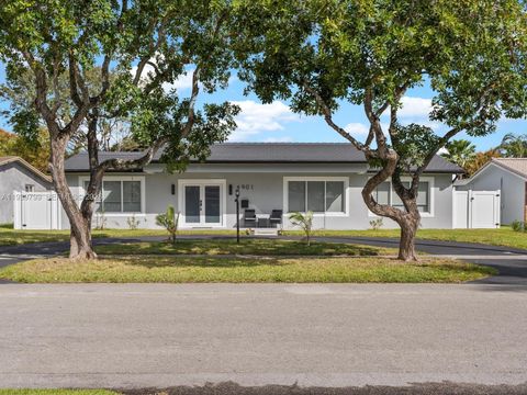 Photo of 4901 Grant St, Hollywood, FL 33021 (MLS # A11939799)