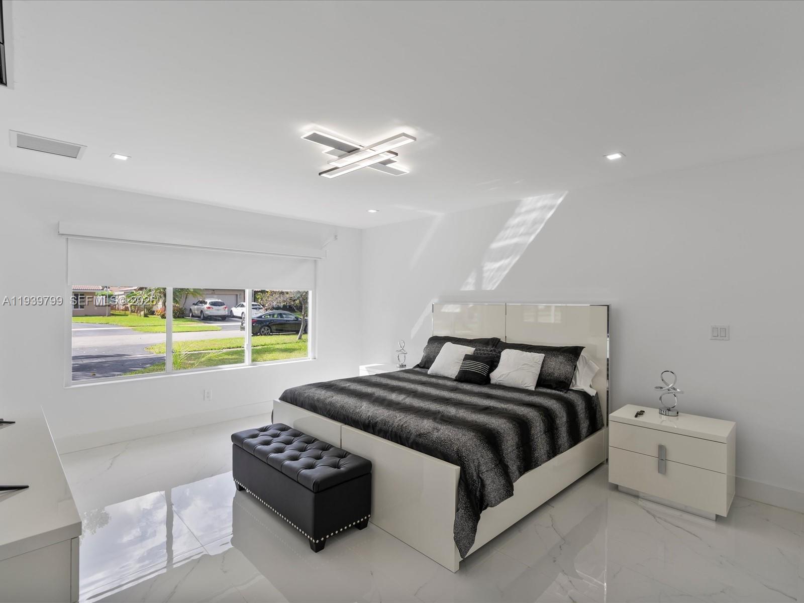 HOLLYWOOD HILLS 1965 - Residential