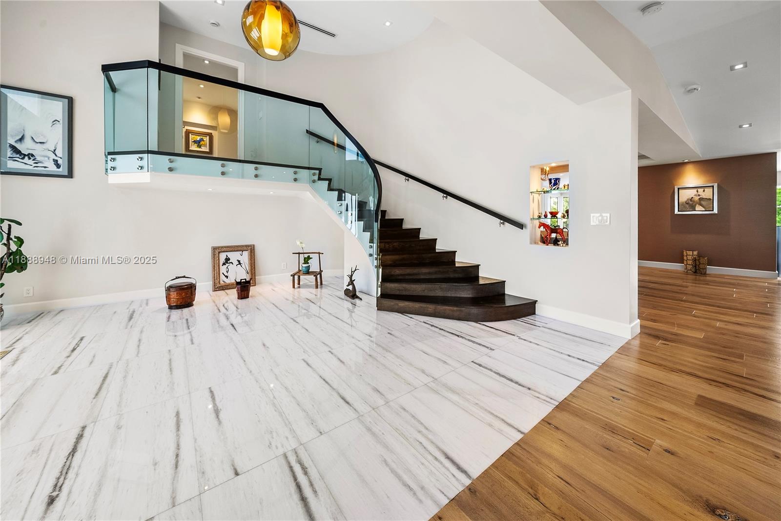 REPLAT MIAMI SHORES BAY - Residential