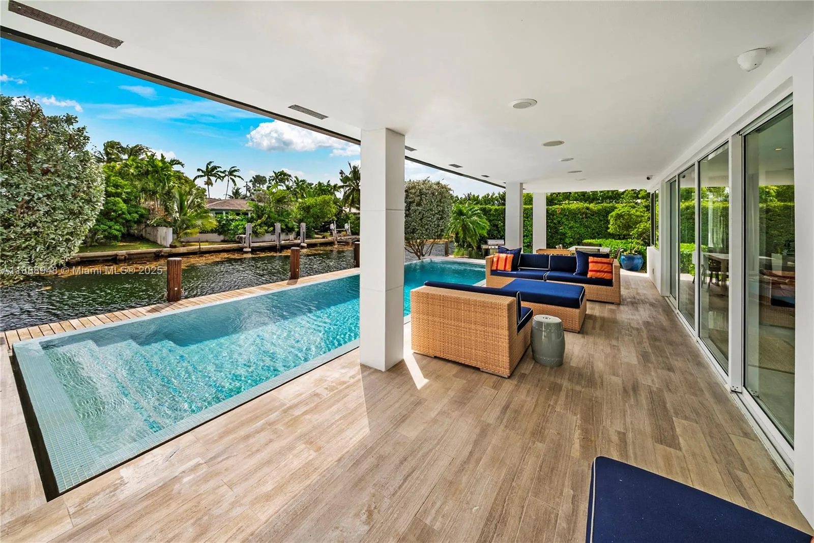 Miami Shores, Florida 33138, United States, 4 Bedrooms Bedrooms, ,5 BathroomsBathrooms,Residential,Active,225059