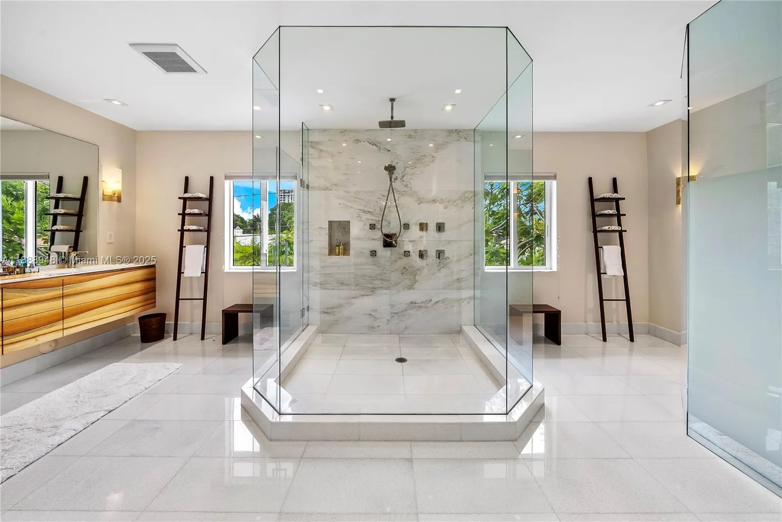 Miami Shores, Florida 33138, United States, 4 Bedrooms Bedrooms, ,5 BathroomsBathrooms,Residential,Active,225059
