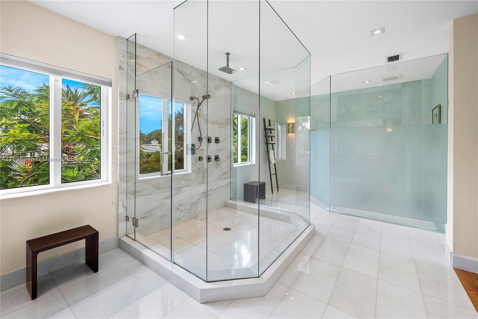 REPLAT MIAMI SHORES BAY - Residential