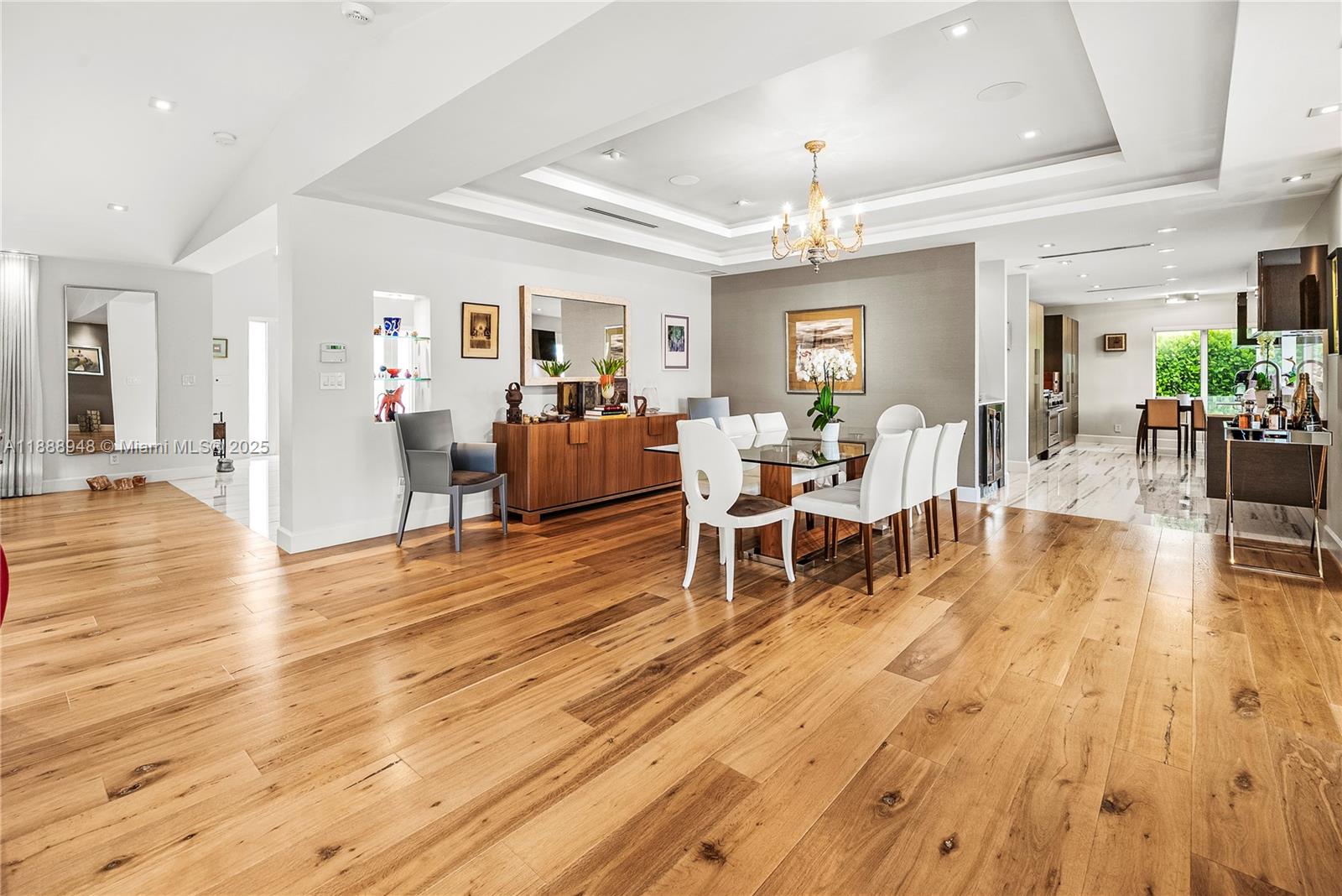 REPLAT MIAMI SHORES BAY - Residential