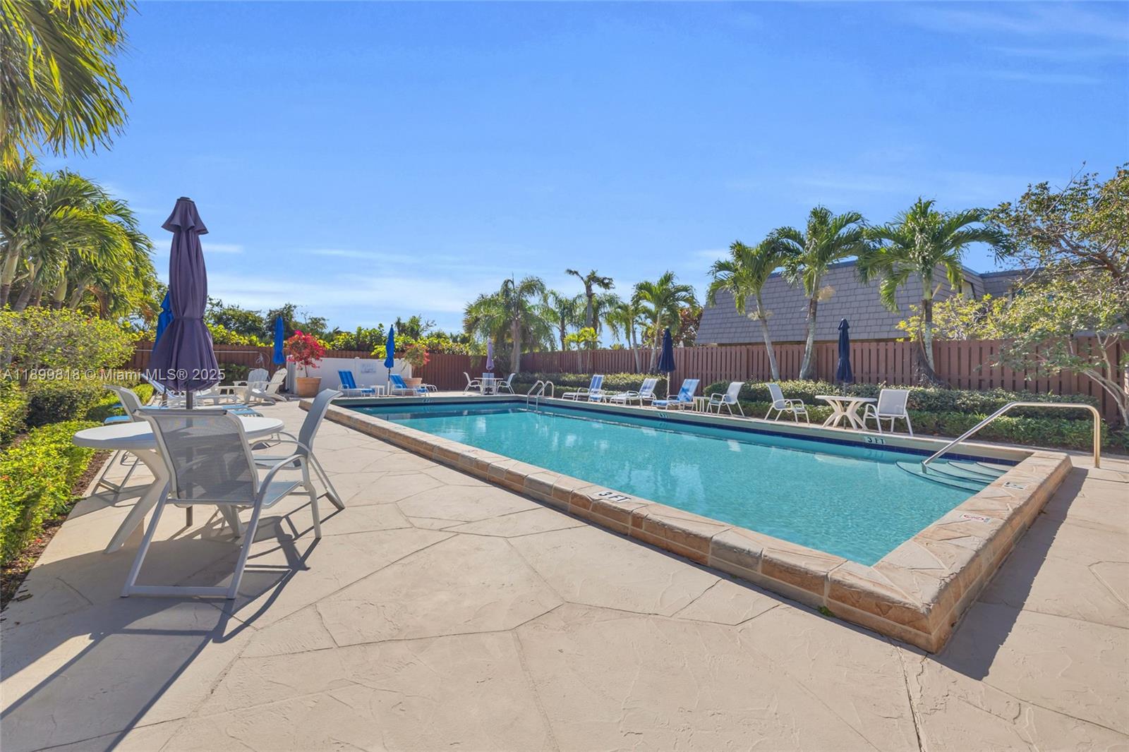 OCEAN COVE - Residential