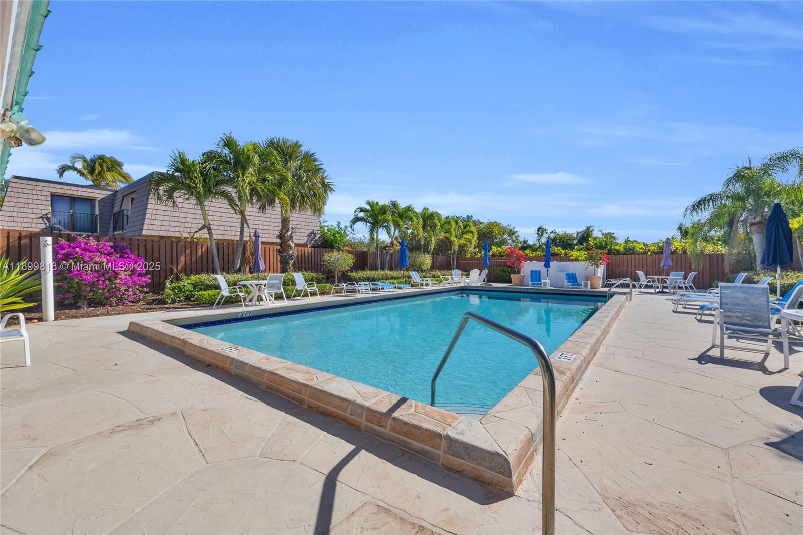 OCEAN COVE - Residential