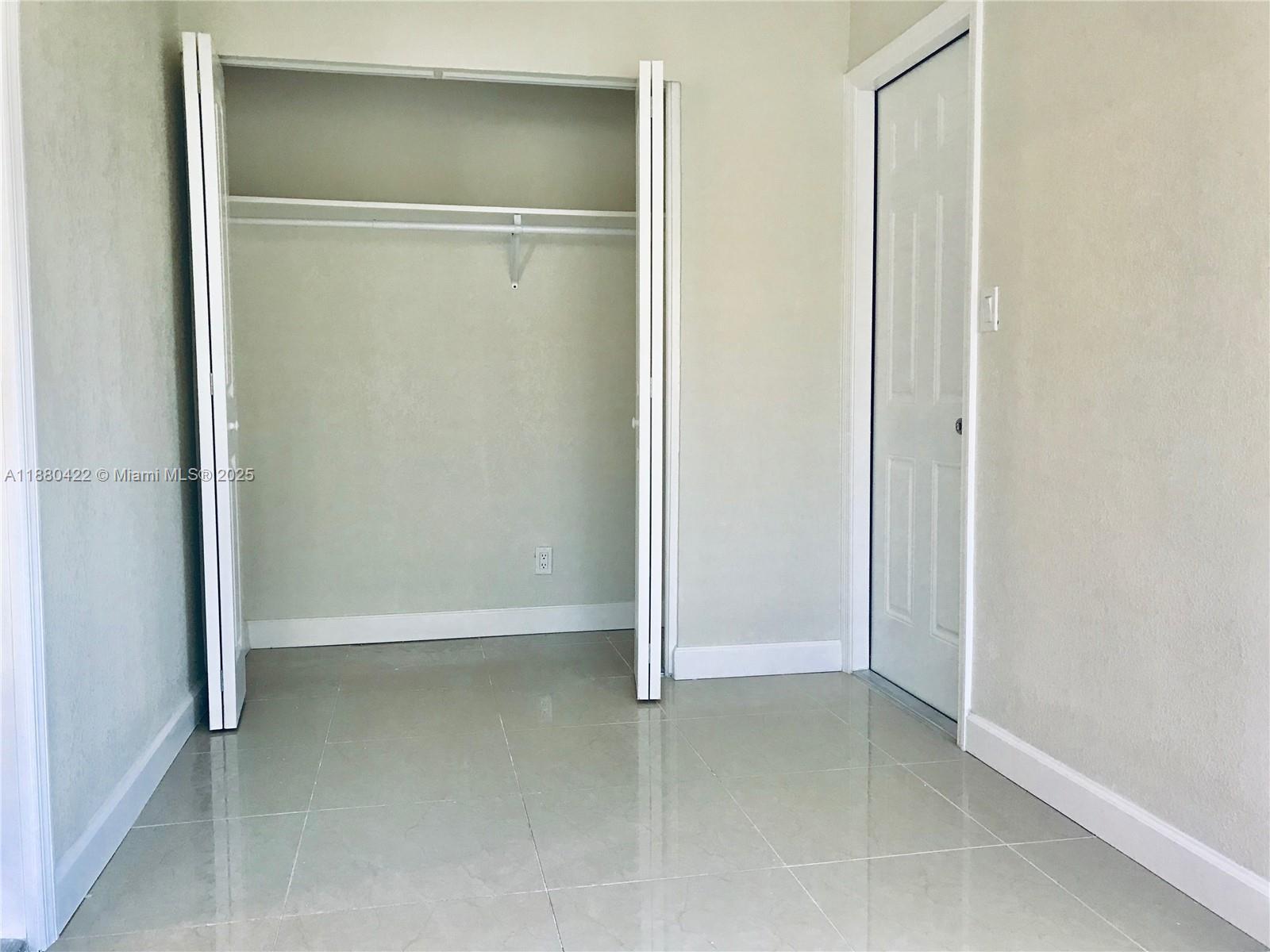 HOLLYWOOD SOUTH SIDE ADD - Residential Lease