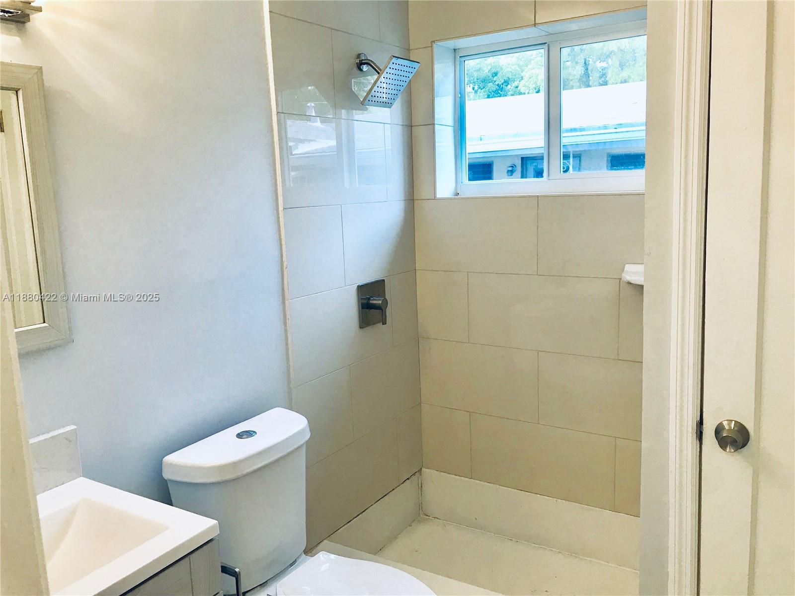 HOLLYWOOD SOUTH SIDE ADD - Residential Lease