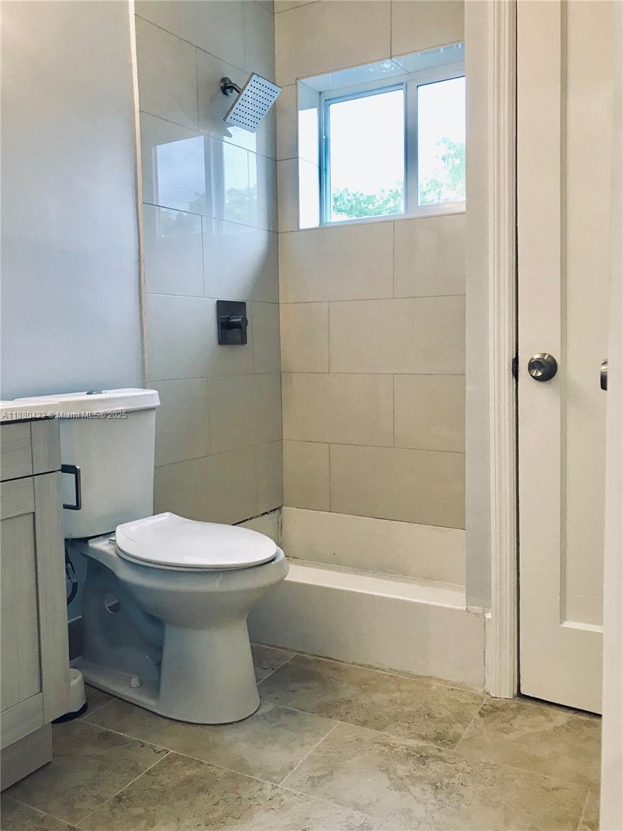 HOLLYWOOD SOUTH SIDE ADD - Residential Lease