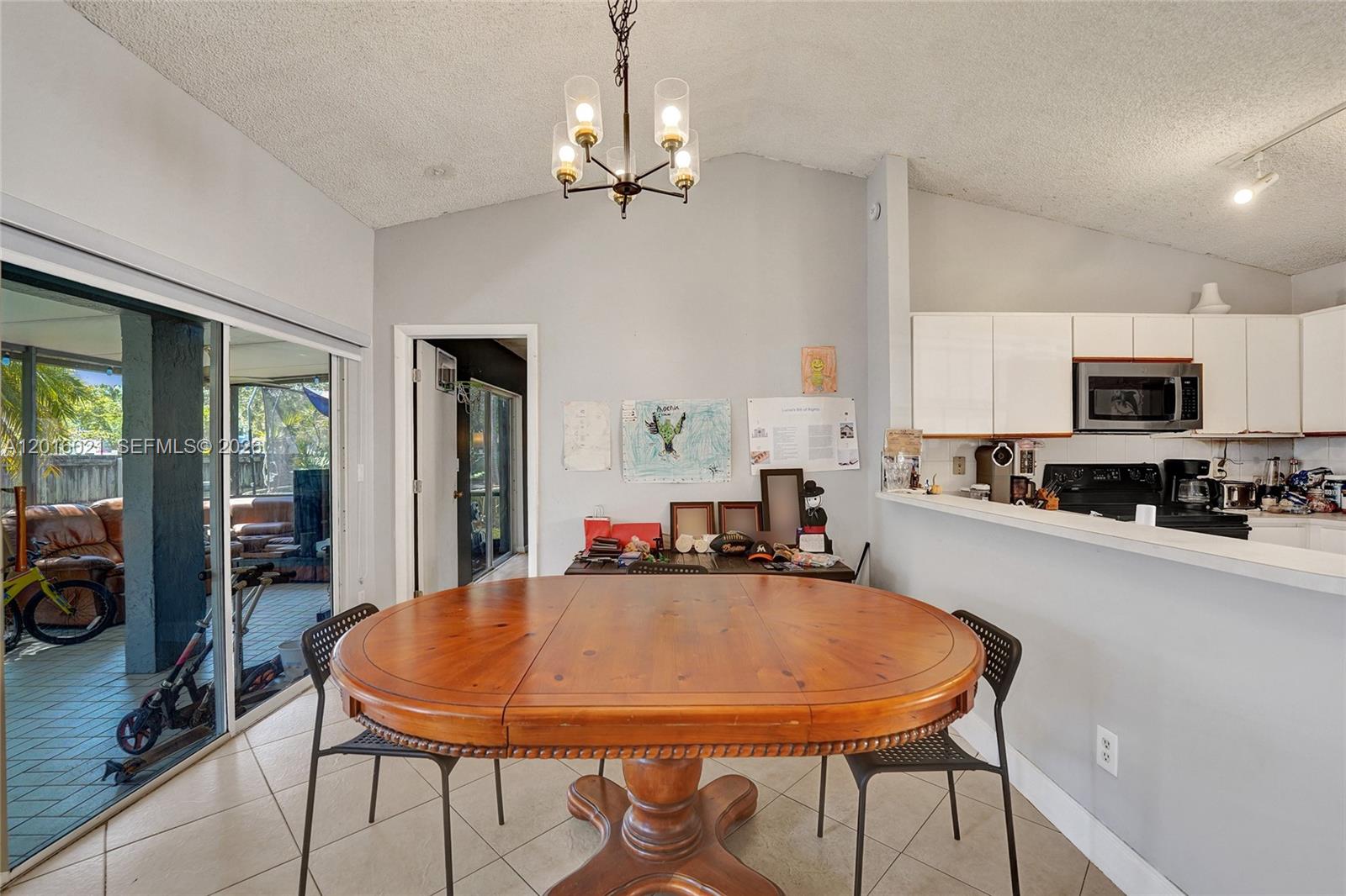 PEMBROKE LAKES SECTION EI - Residential