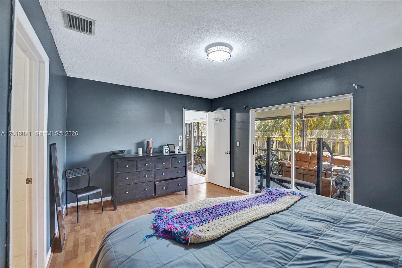 PEMBROKE LAKES SECTION EI - Residential