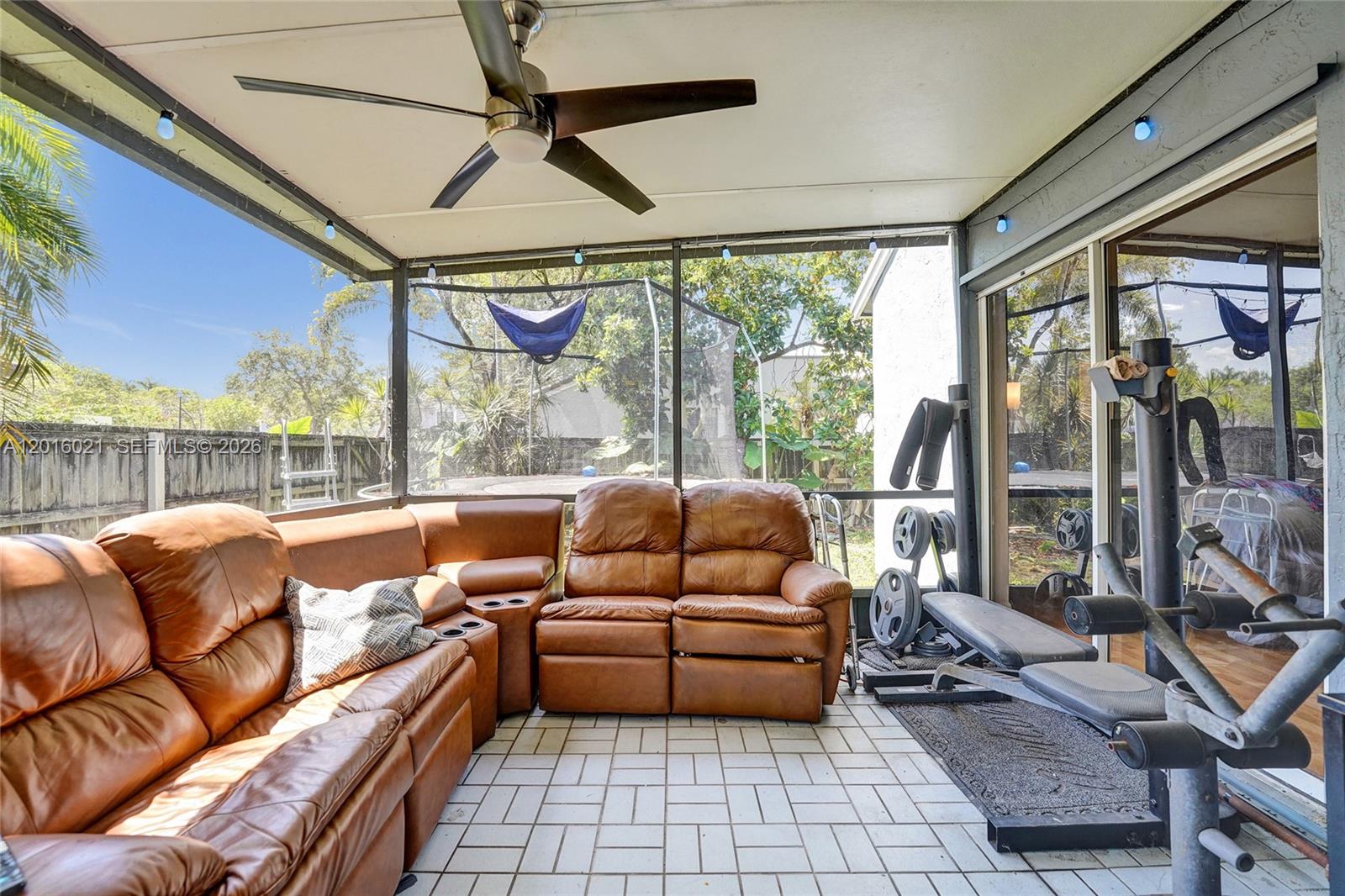 PEMBROKE LAKES SECTION EI - Residential