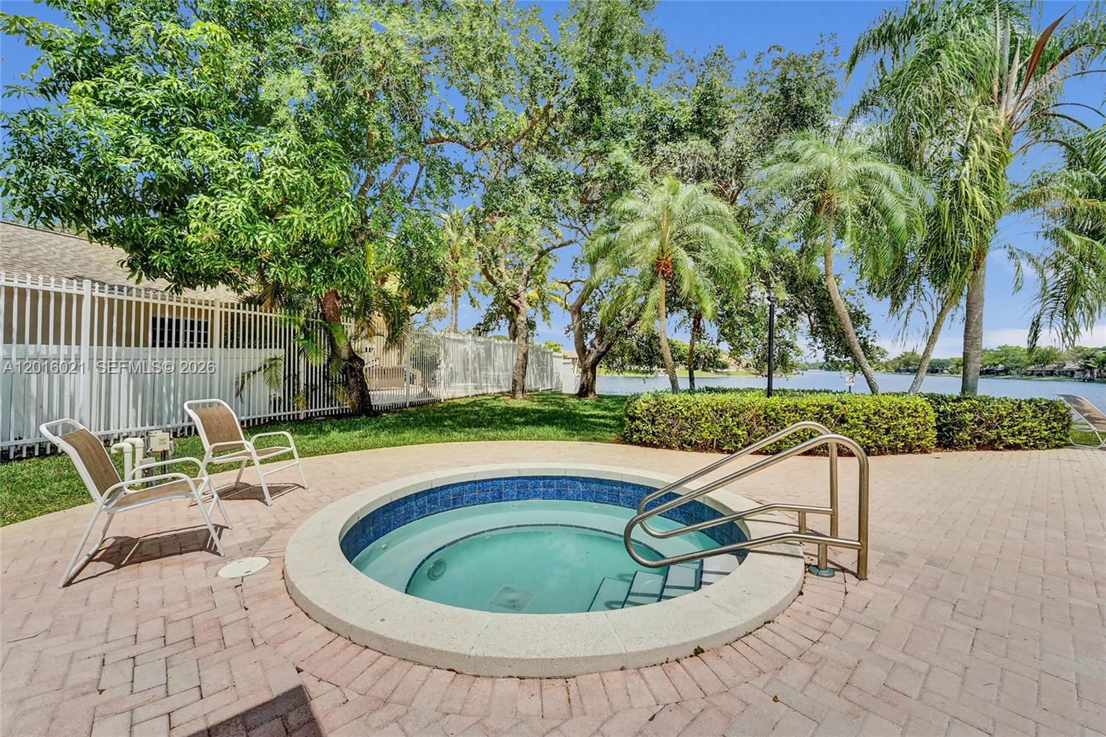 PEMBROKE LAKES SECTION EI - Residential