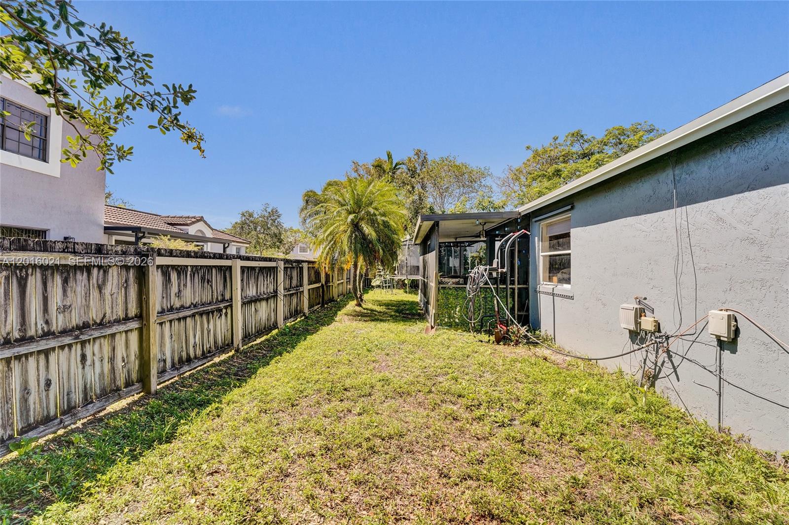 PEMBROKE LAKES SECTION EI - Residential