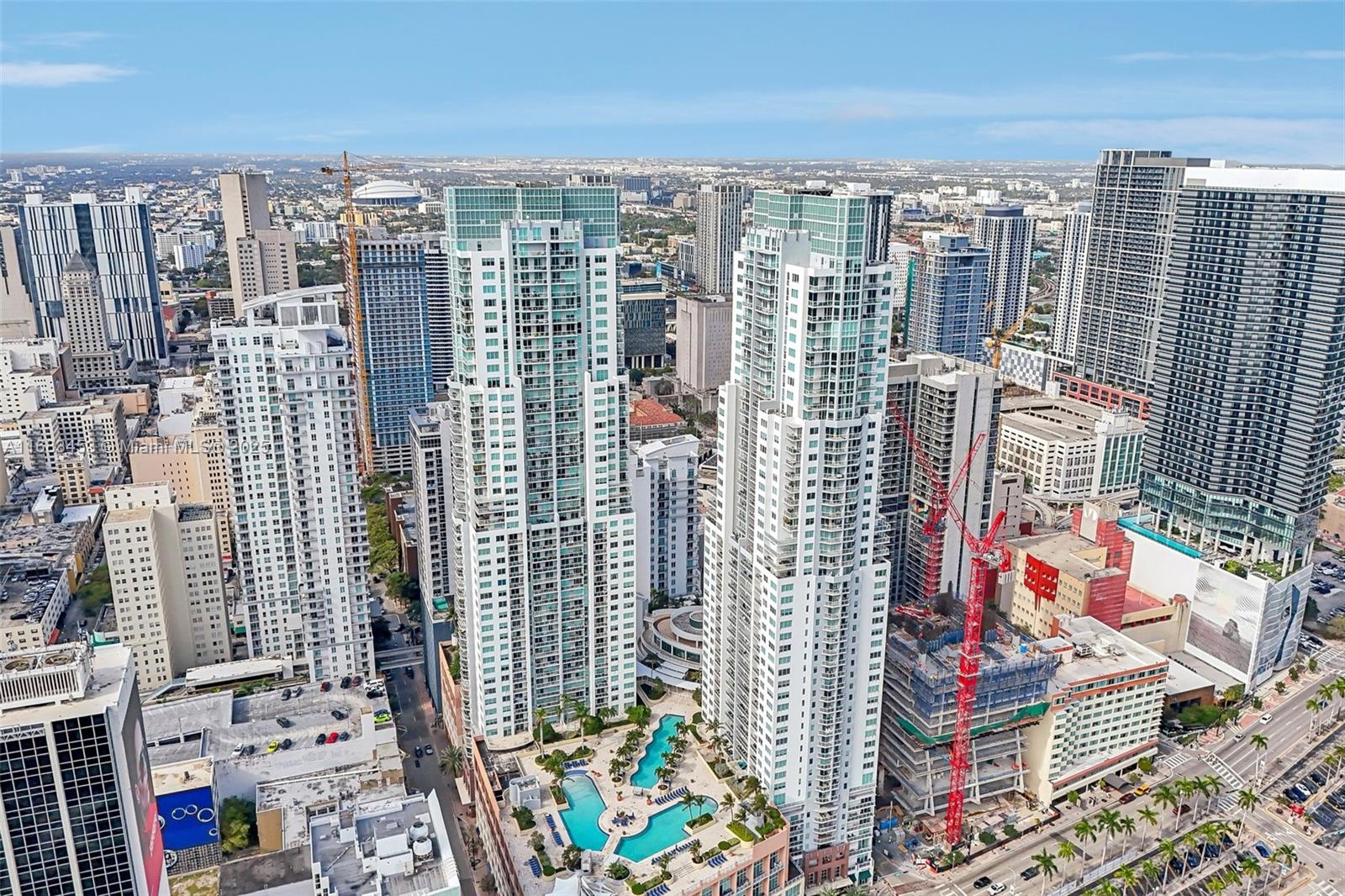 VIZCAYNE NORTH CONDO - Residential