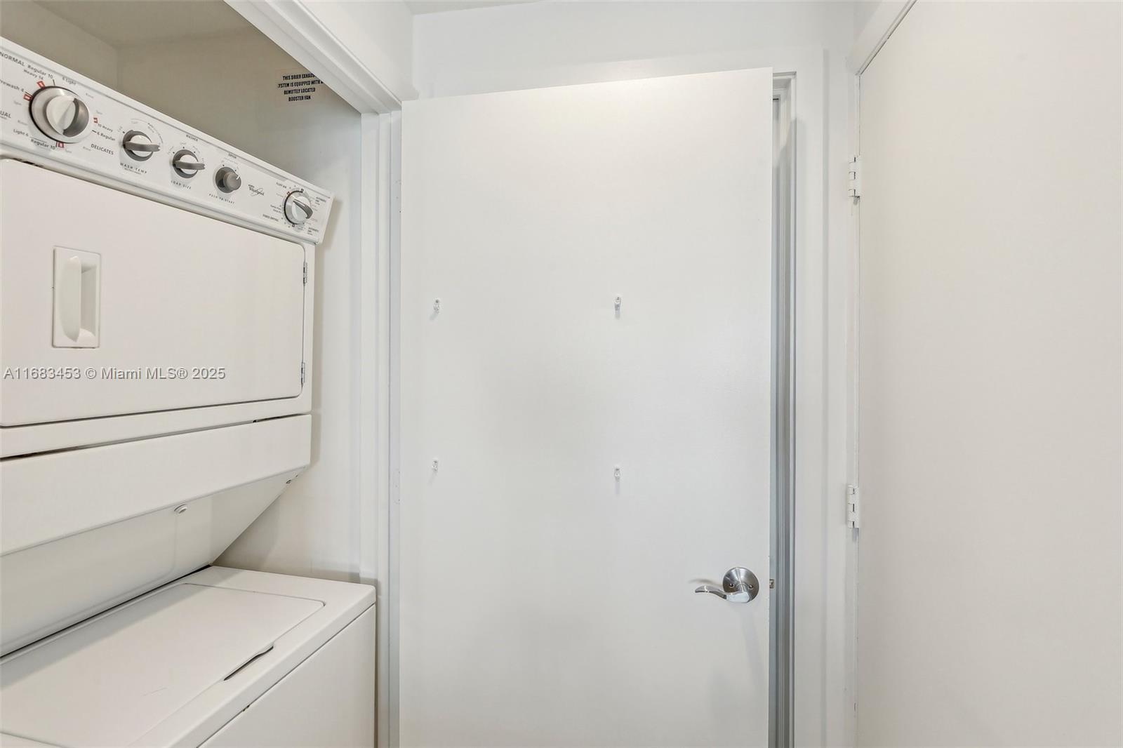 VIZCAYNE NORTH CONDO - Residential
