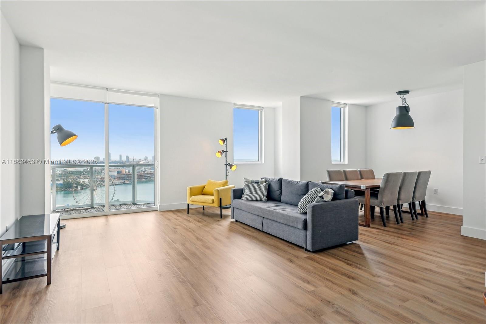 VIZCAYNE NORTH CONDO - Residential