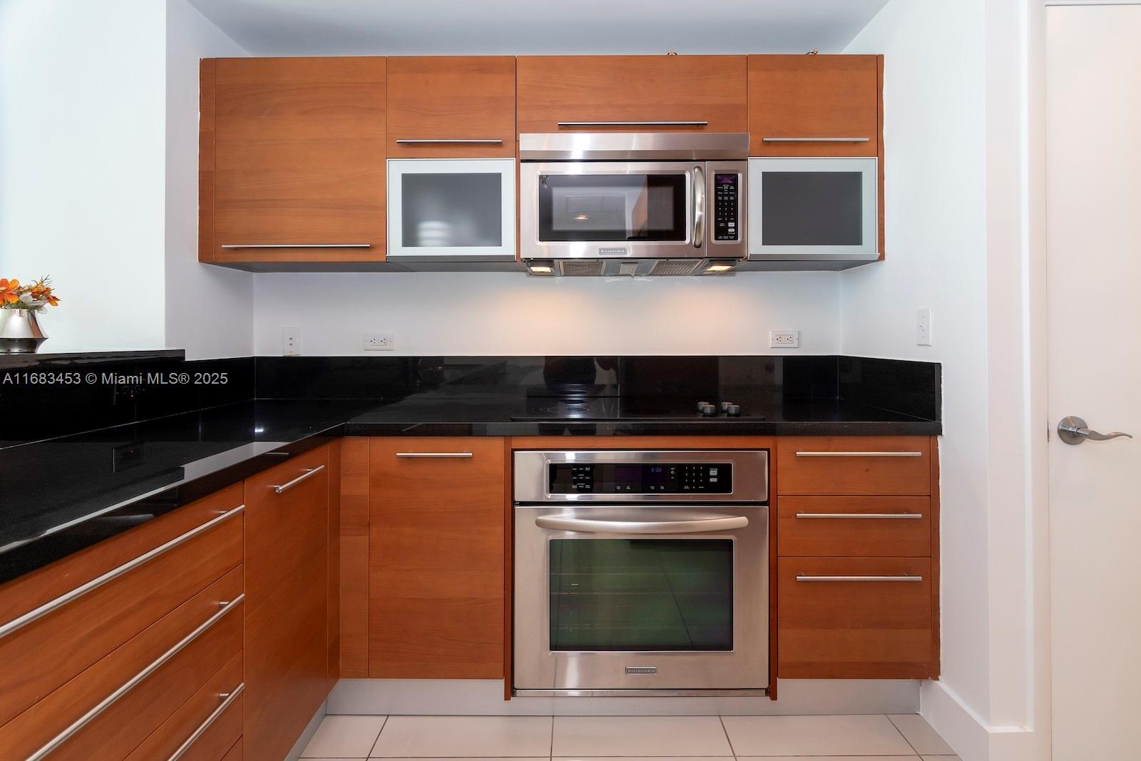 VIZCAYNE NORTH CONDO - Residential