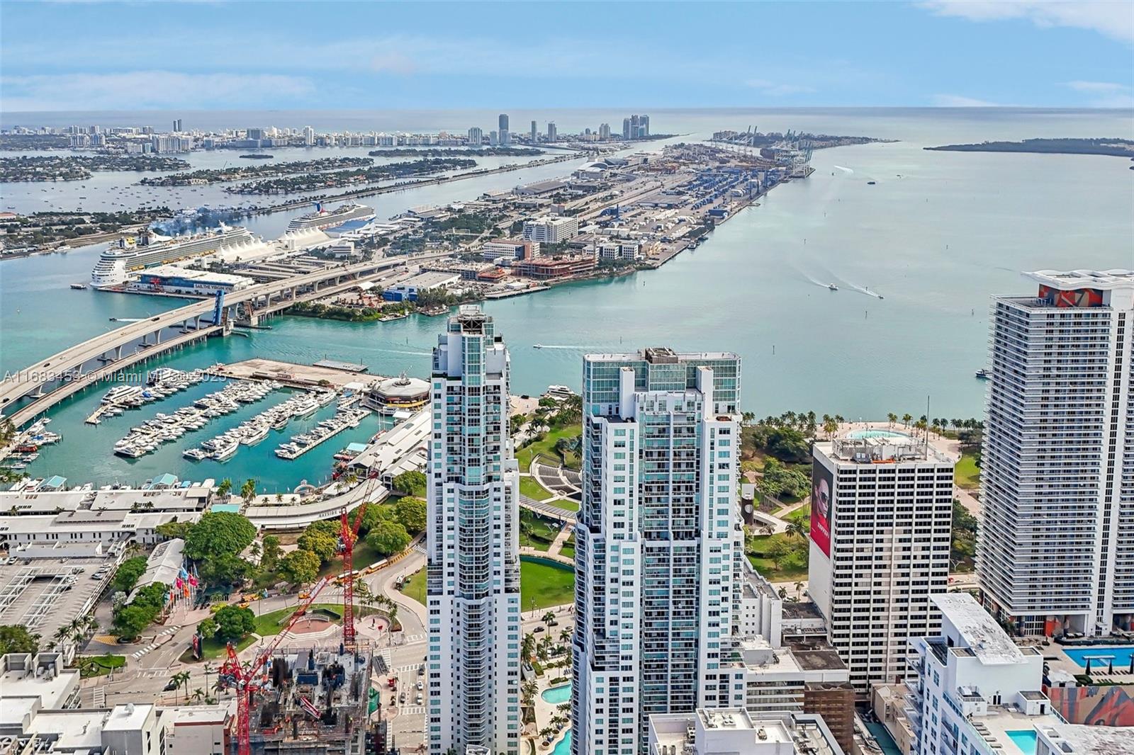 VIZCAYNE NORTH CONDO - Residential