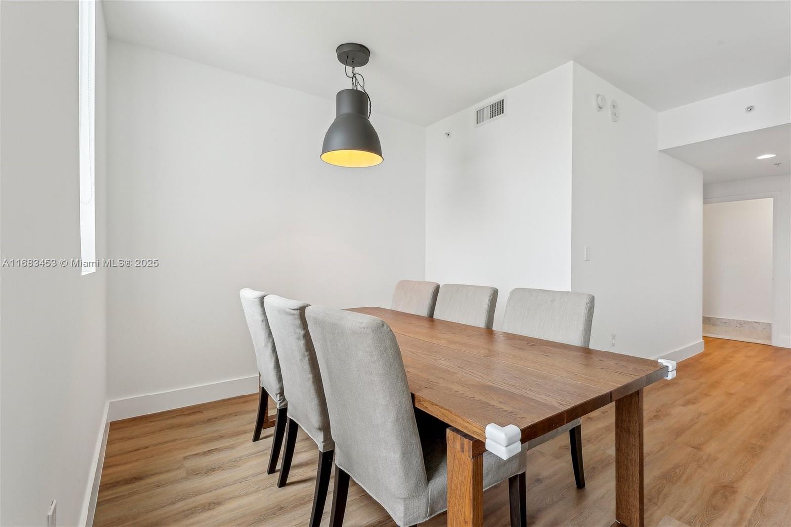 VIZCAYNE NORTH CONDO - Residential