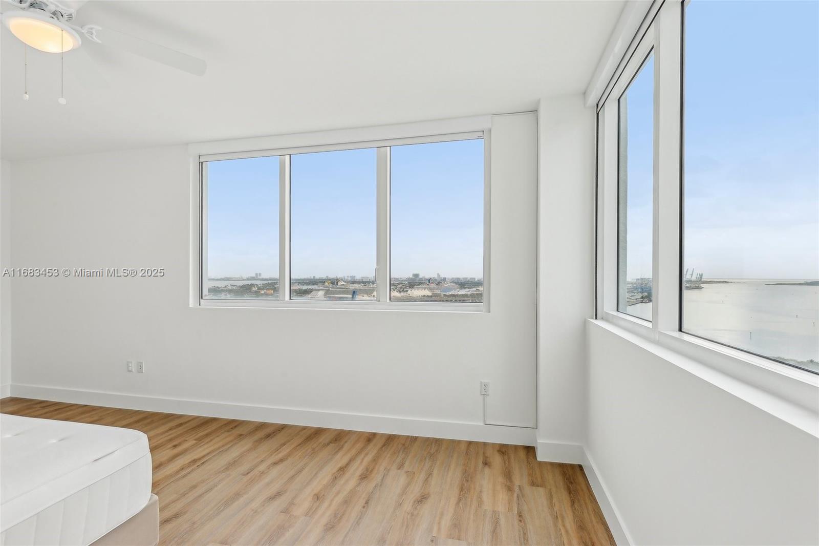 VIZCAYNE NORTH CONDO - Residential