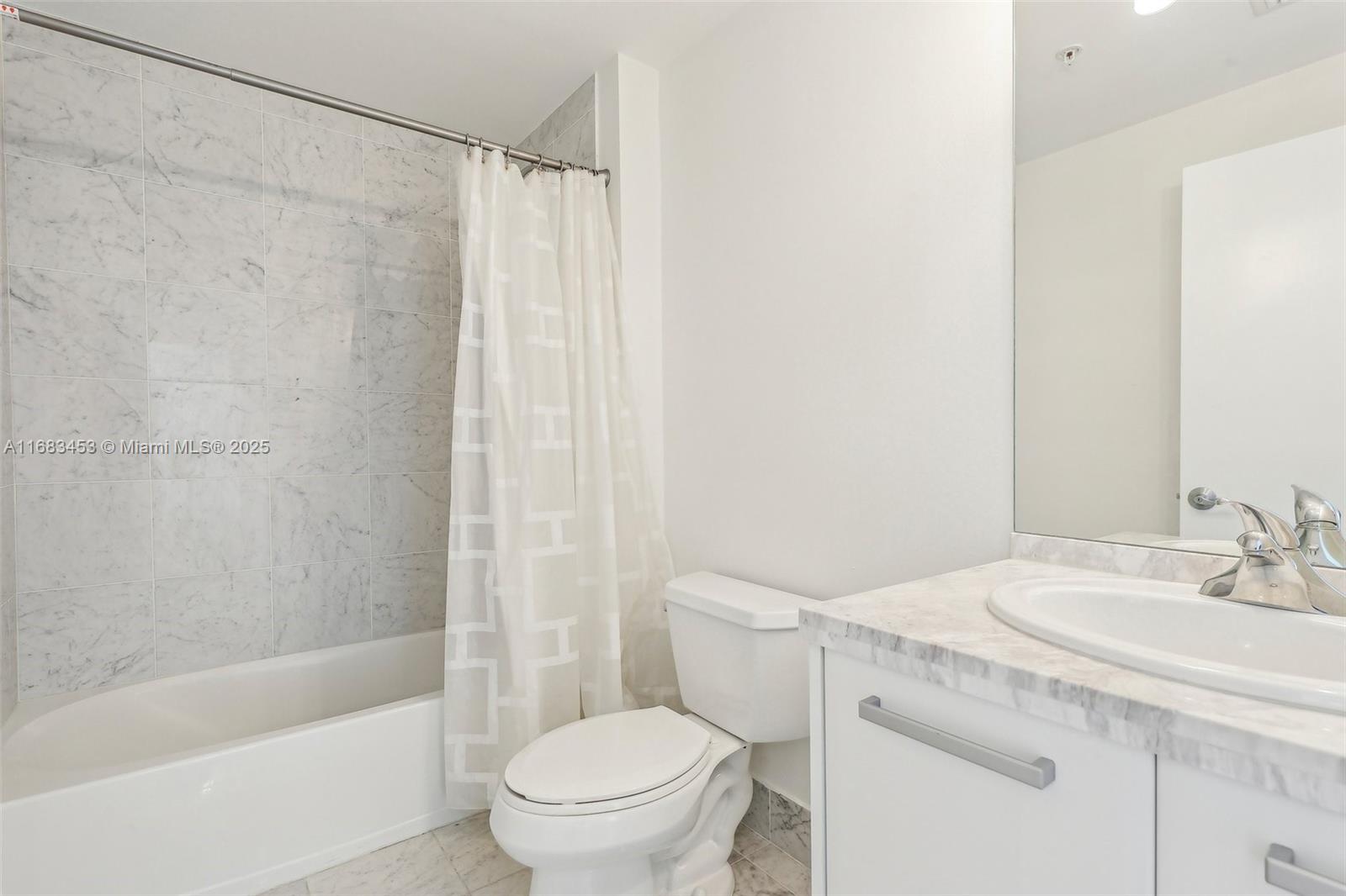VIZCAYNE NORTH CONDO - Residential
