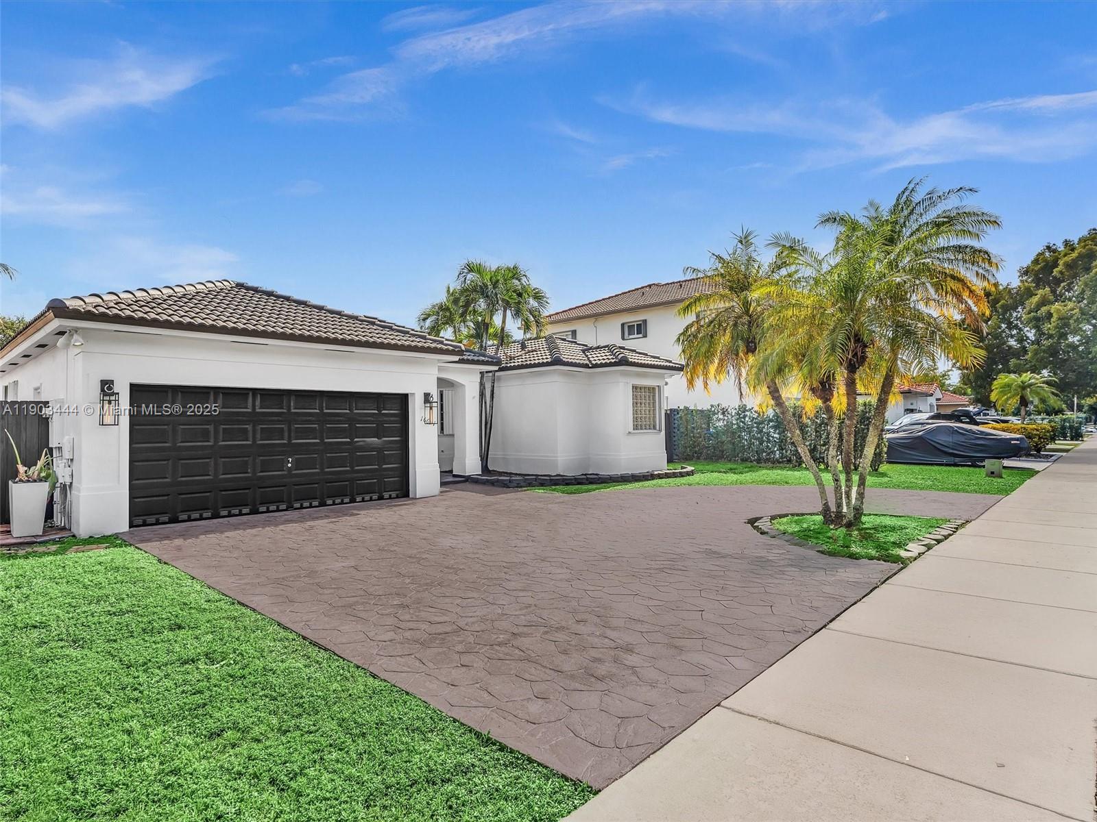 GENESIS OAK GARDENS - Residential