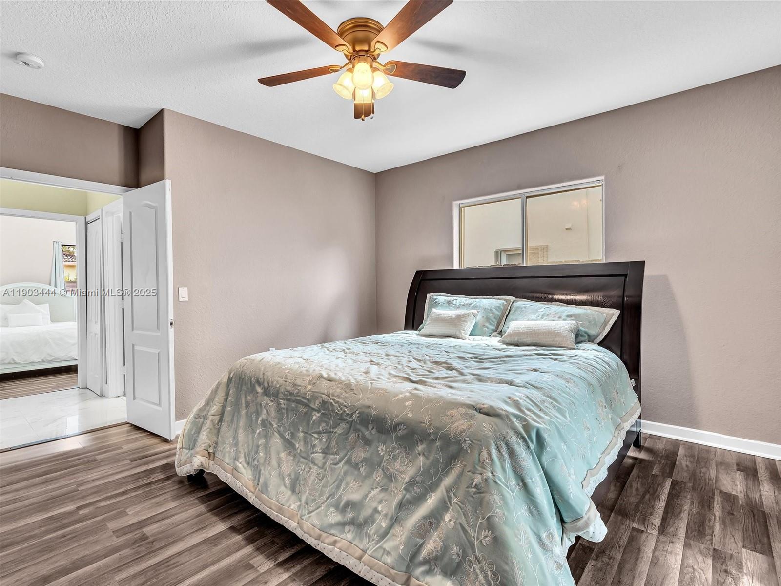 GENESIS OAK GARDENS - Residential