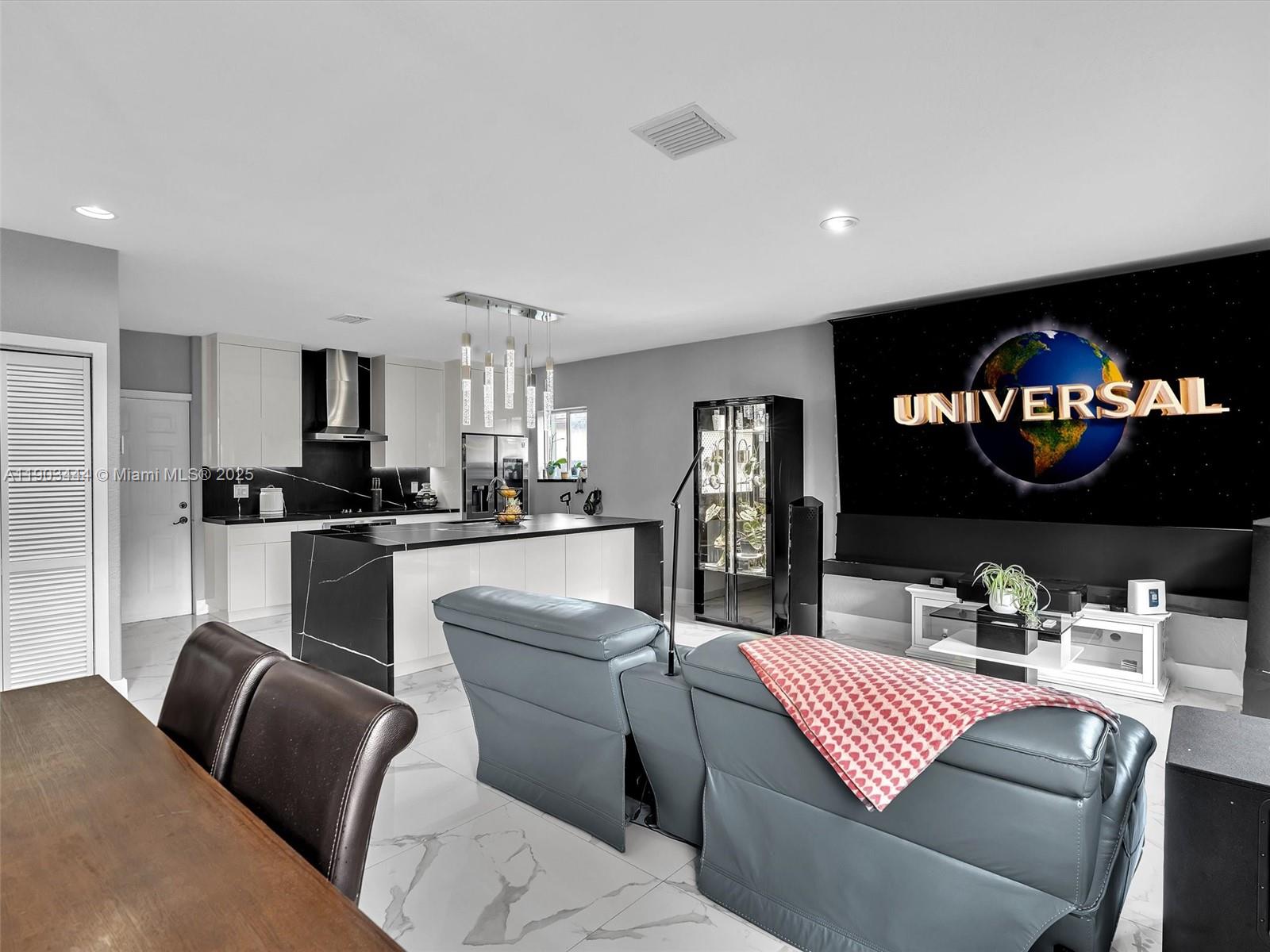 GENESIS OAK GARDENS - Residential