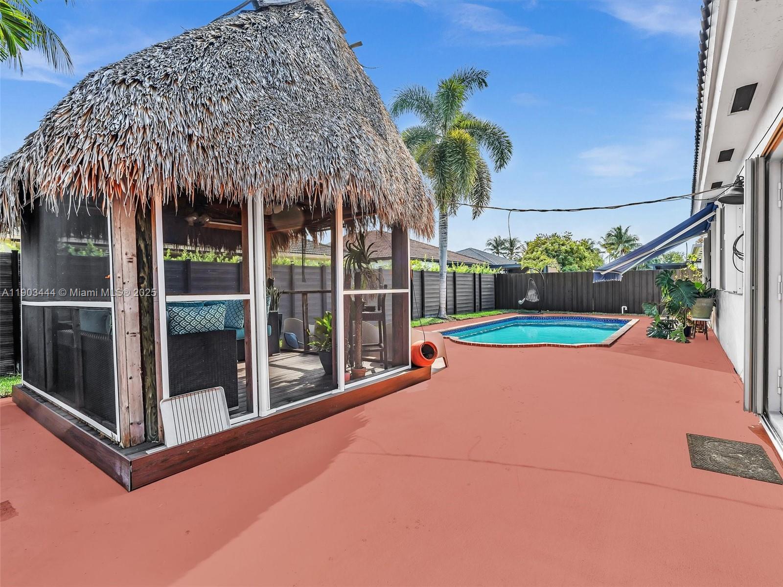 GENESIS OAK GARDENS - Residential