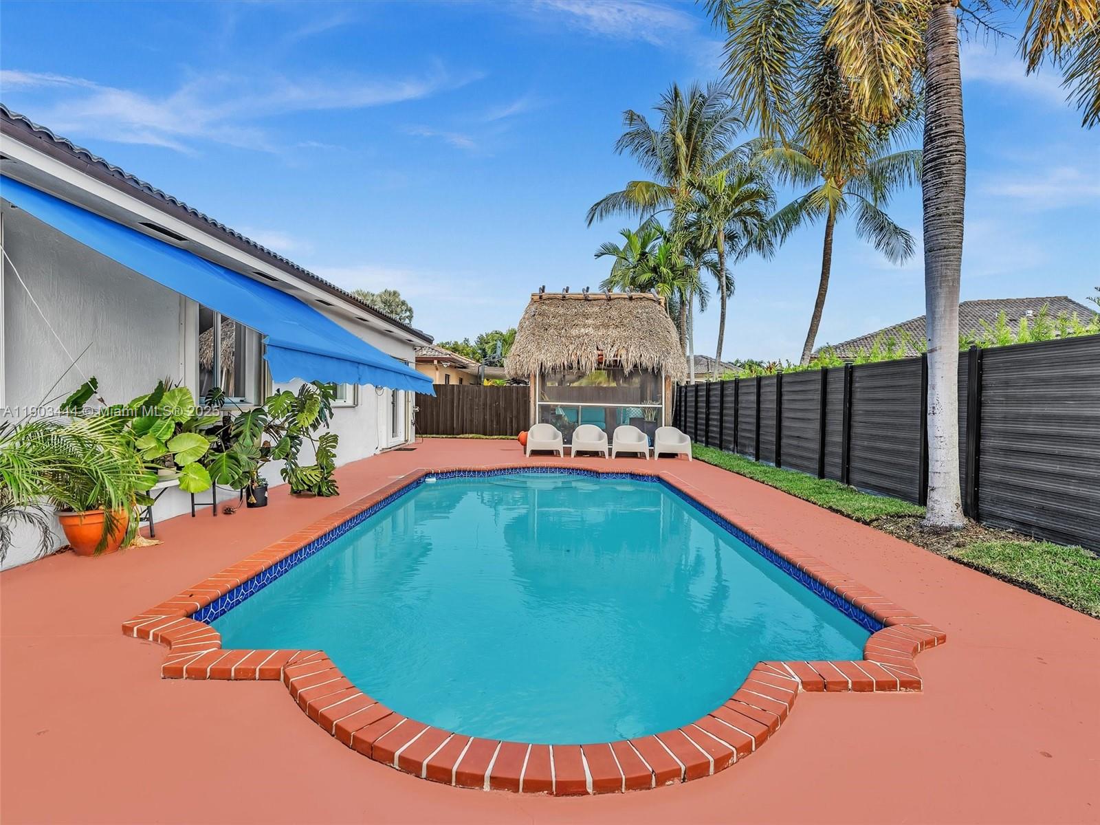 GENESIS OAK GARDENS - Residential