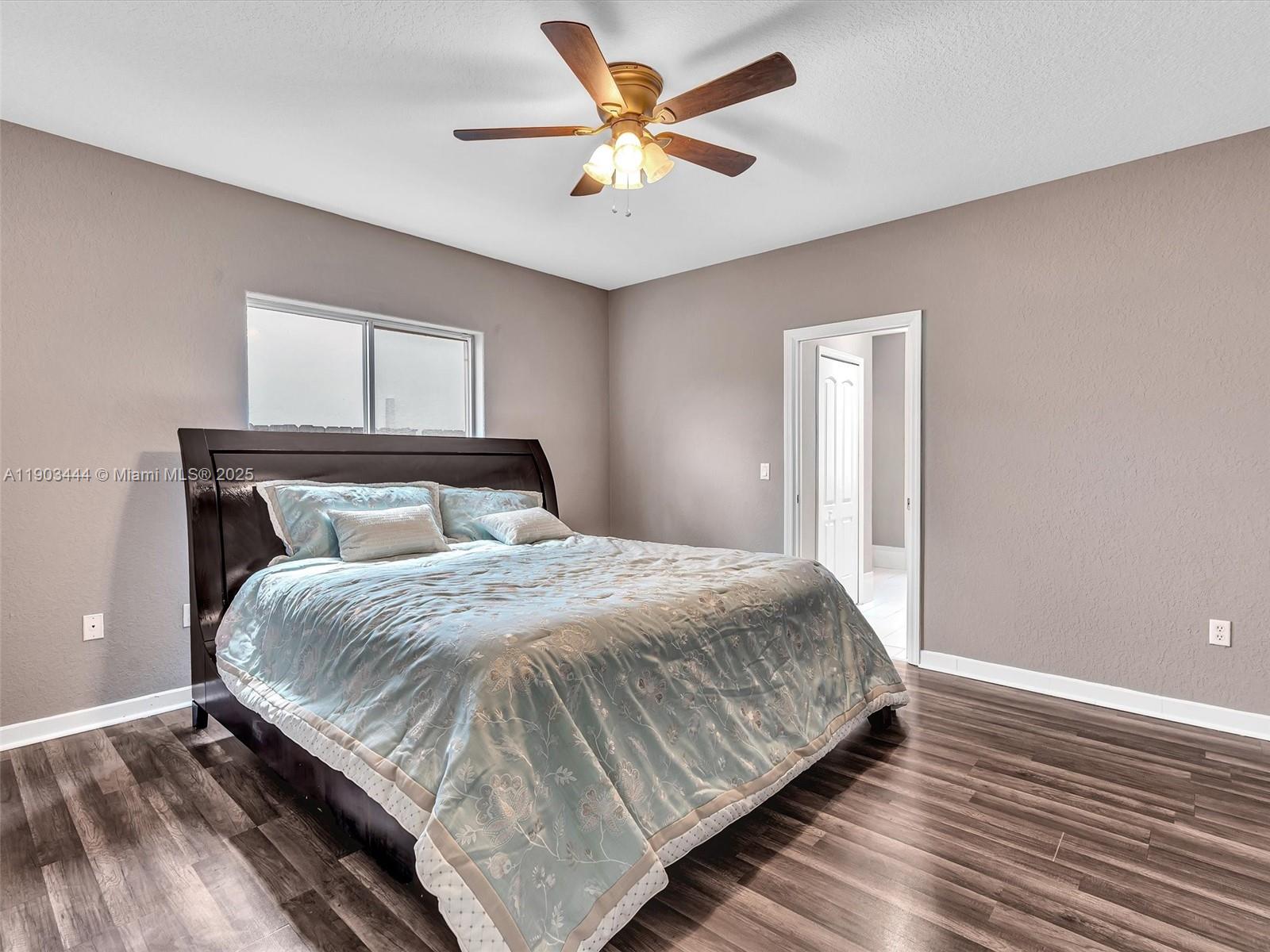 GENESIS OAK GARDENS - Residential