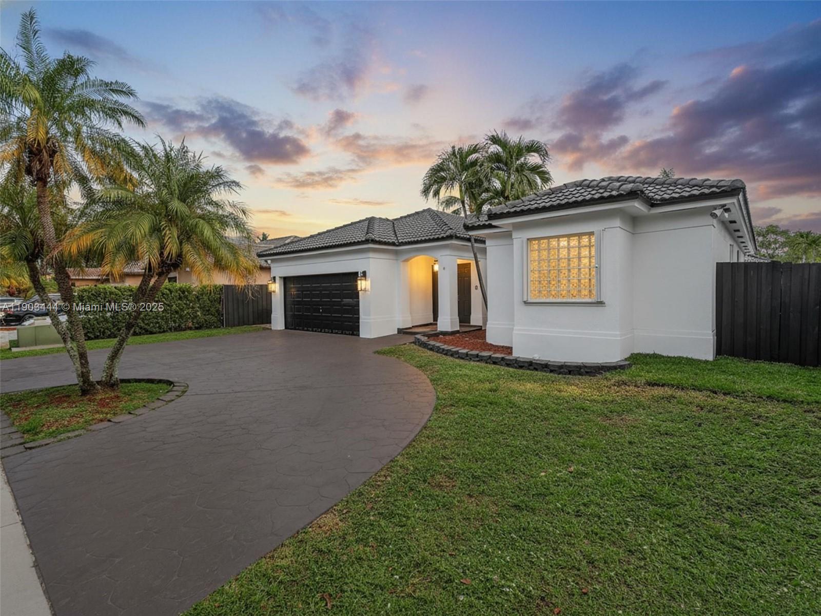 GENESIS OAK GARDENS - Residential