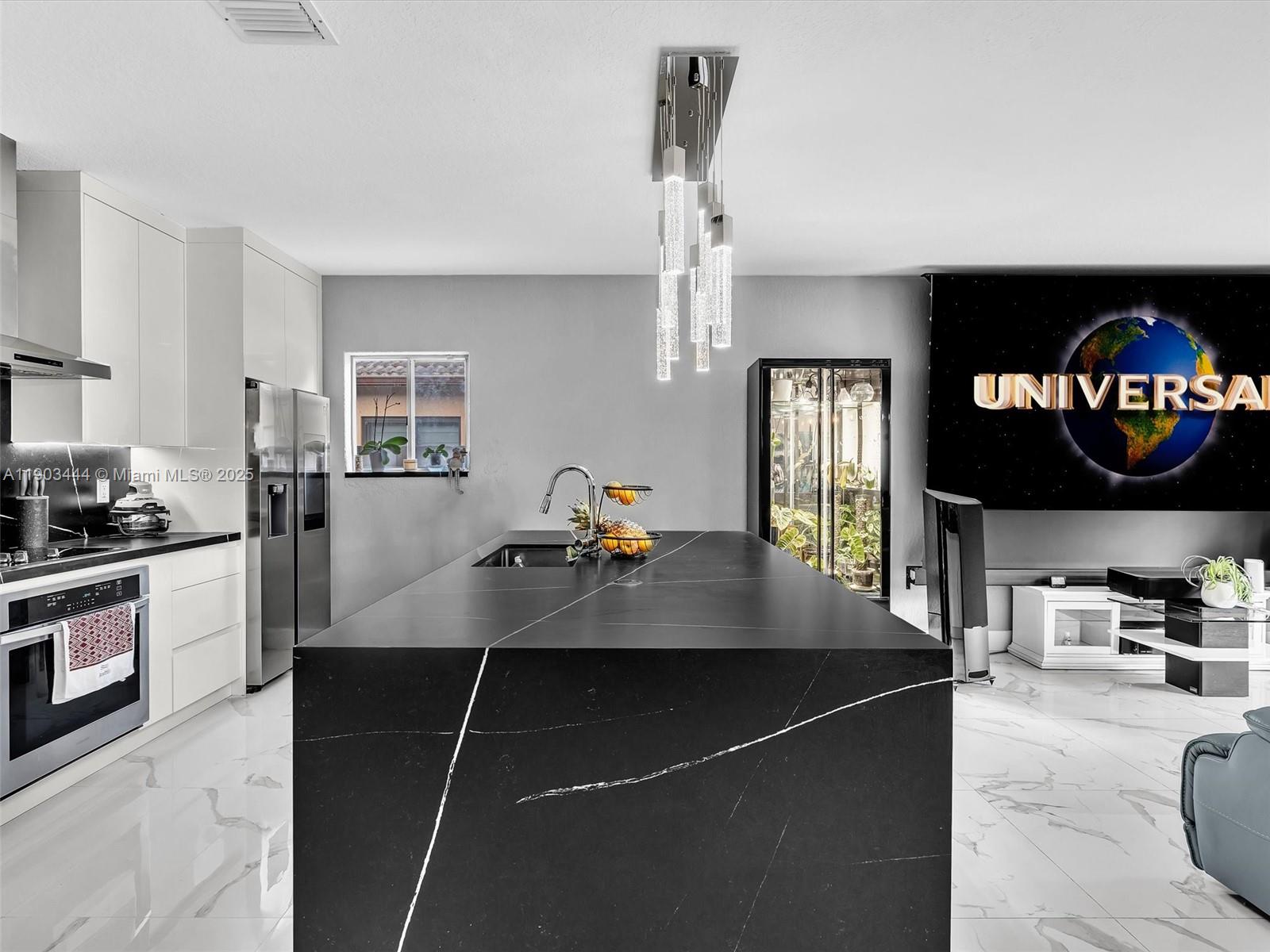 GENESIS OAK GARDENS - Residential