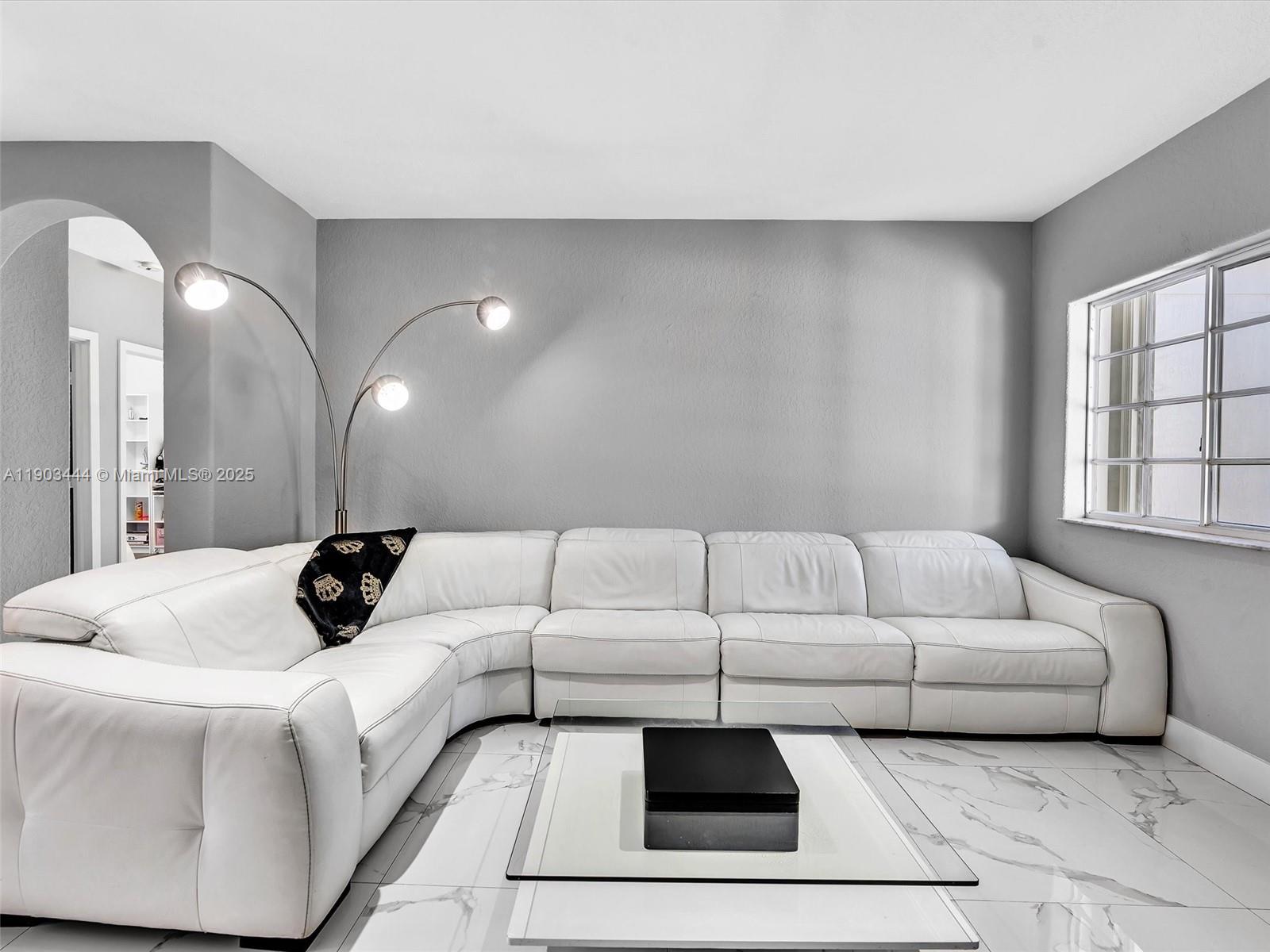 GENESIS OAK GARDENS - Residential