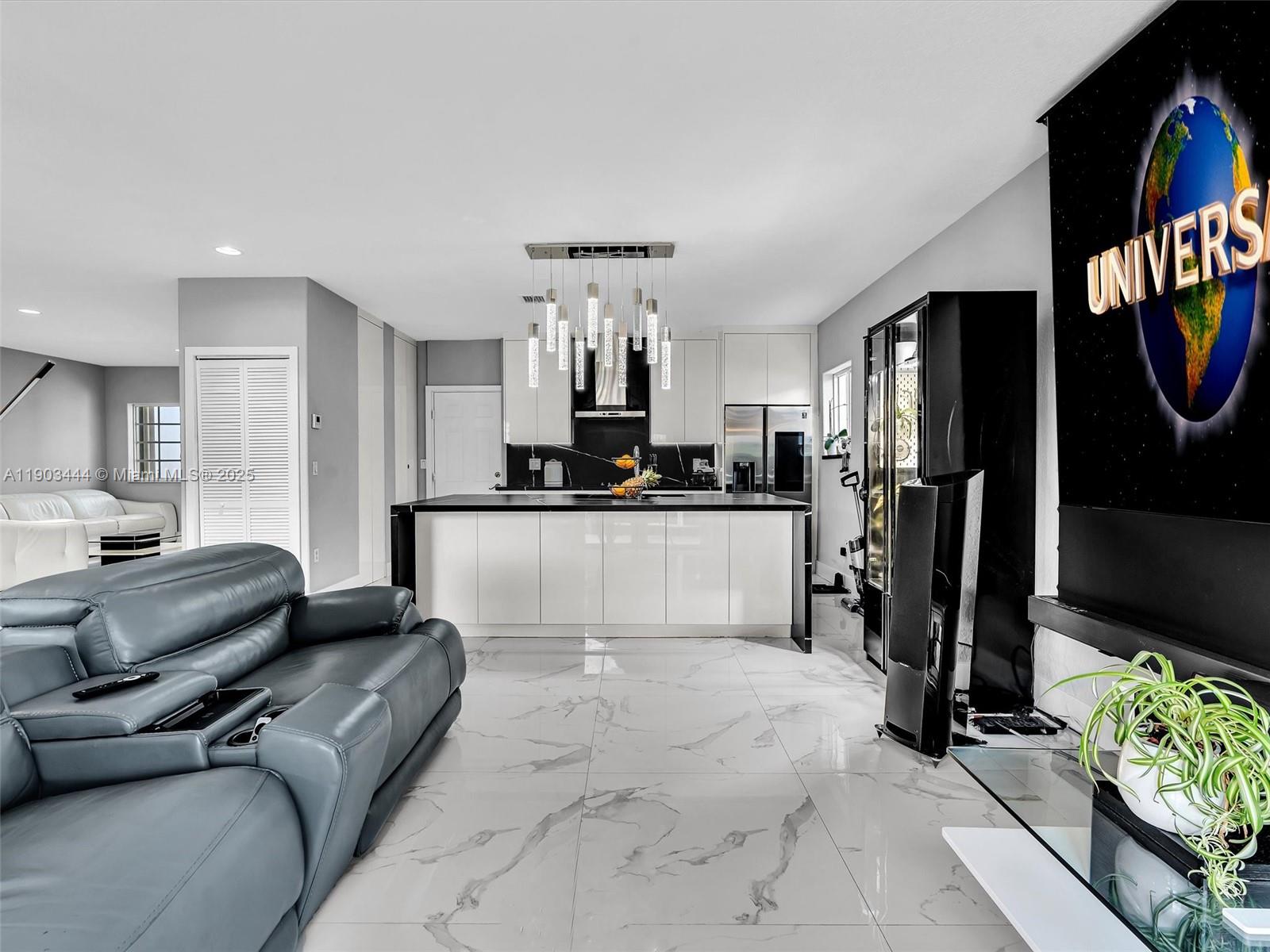 GENESIS OAK GARDENS - Residential