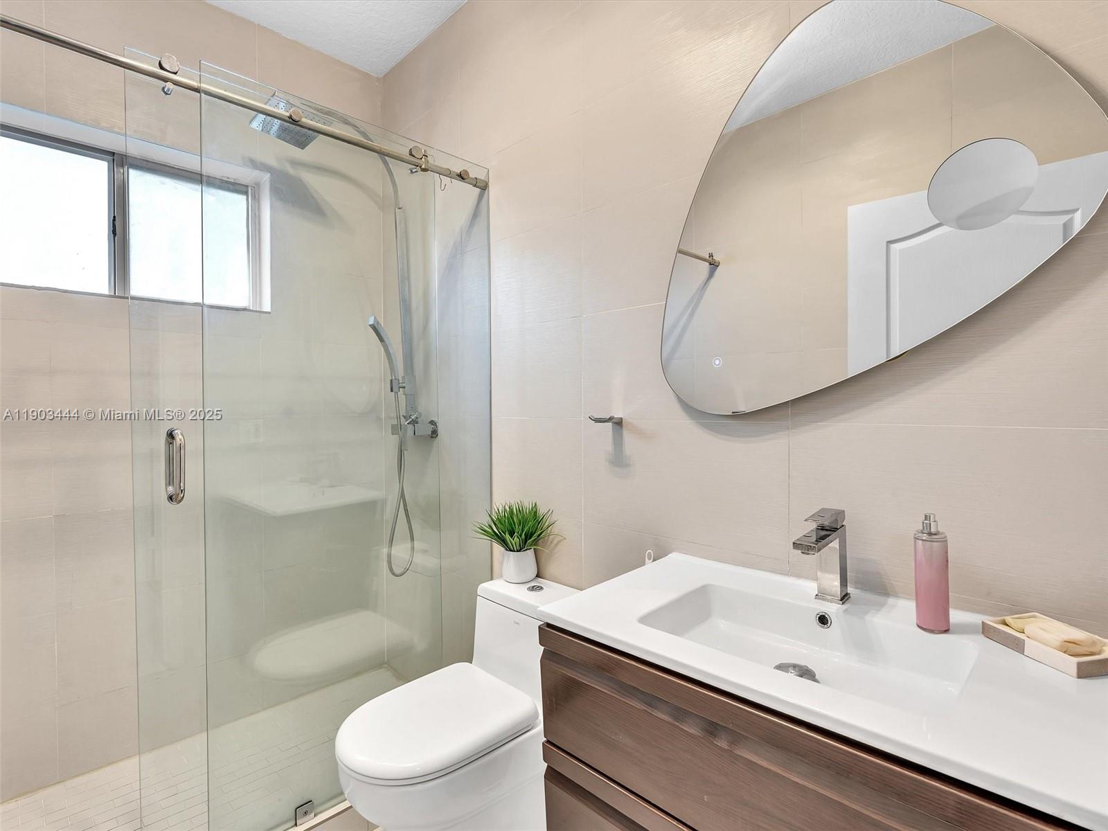 GENESIS OAK GARDENS - Residential