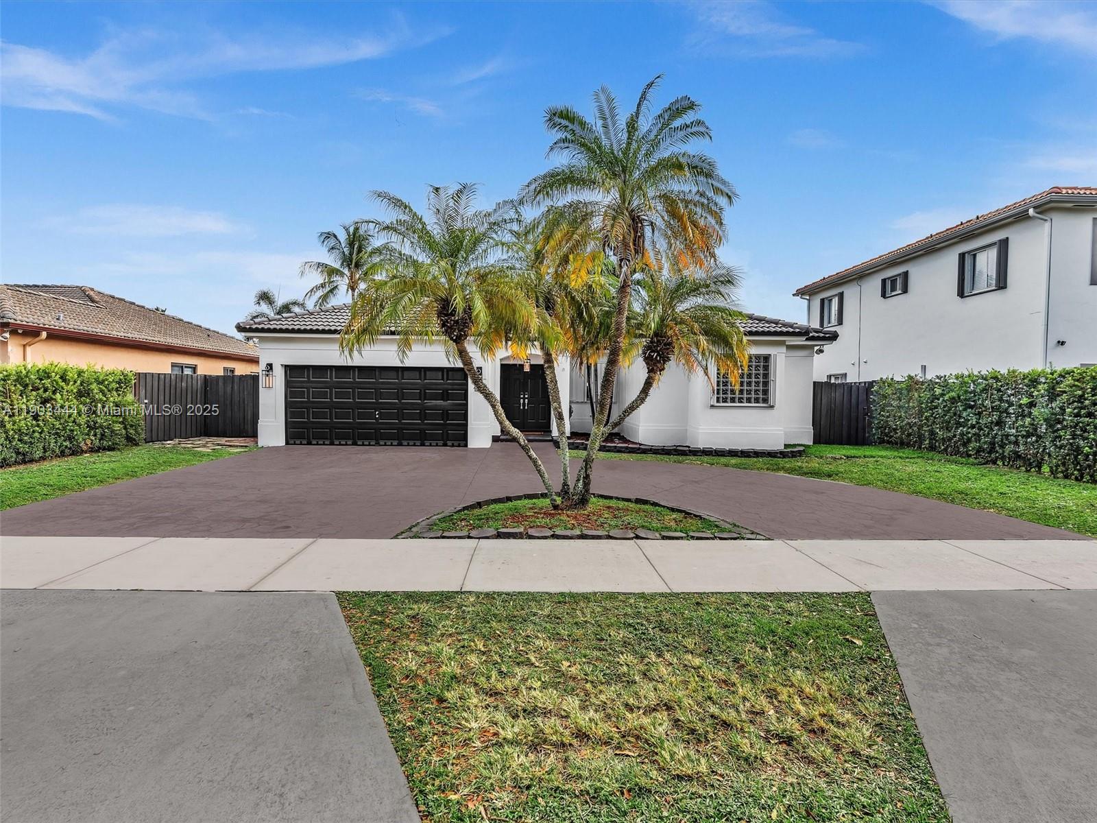 GENESIS OAK GARDENS - Residential